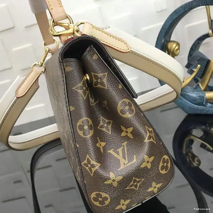 Fashionrepsfam ru 19T1L0227 LV Bags 0712